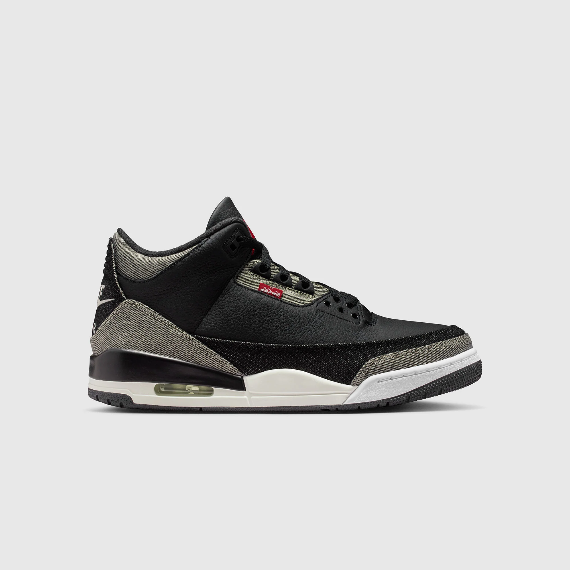 Air Jordan 3 x LeviāsĀ®
Black Denim Sneakers - Image 11