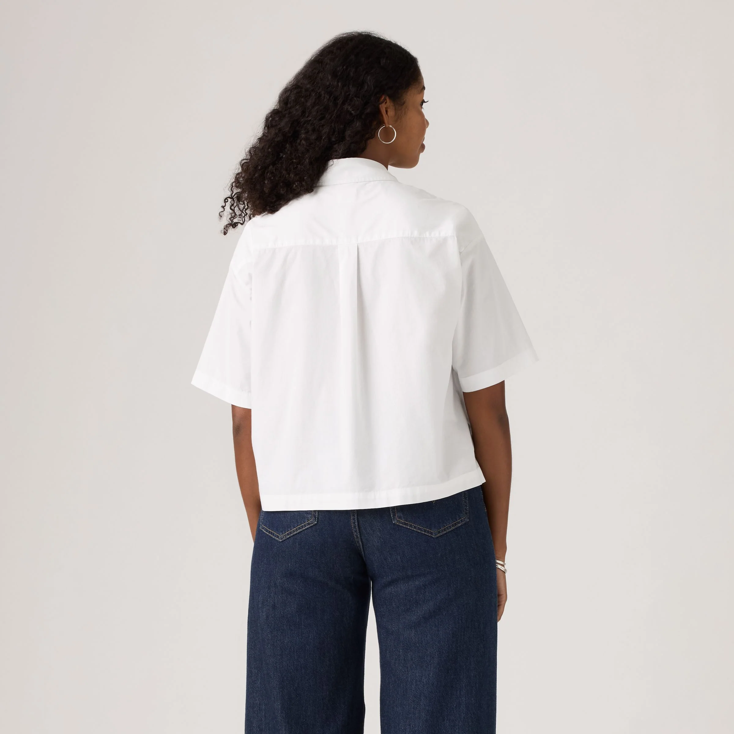 Levi's® Women's Harlie Short-Sleeve Cropped Shirt - Image 3