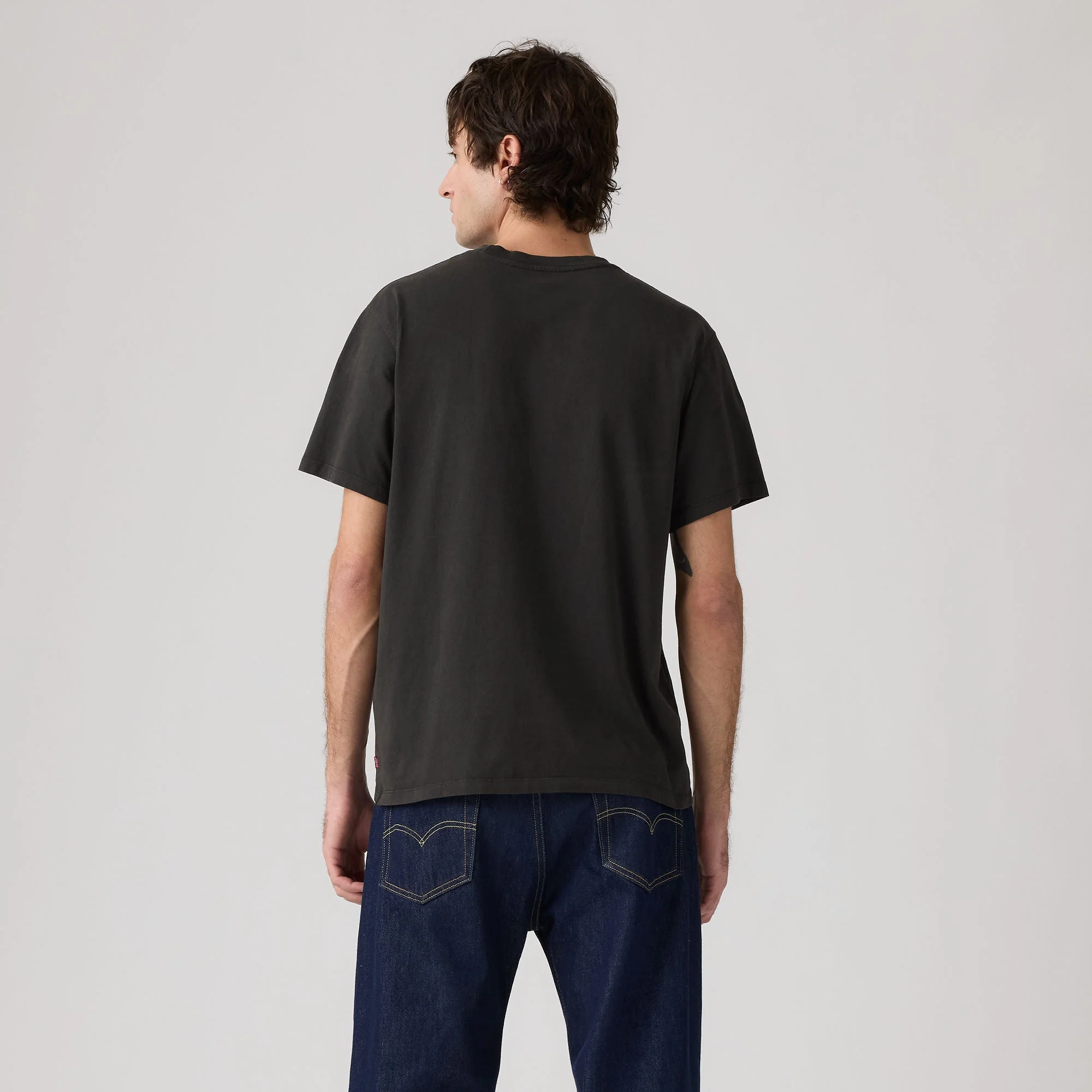 Levi's® Men's Essential Pocket Tee - Image 2