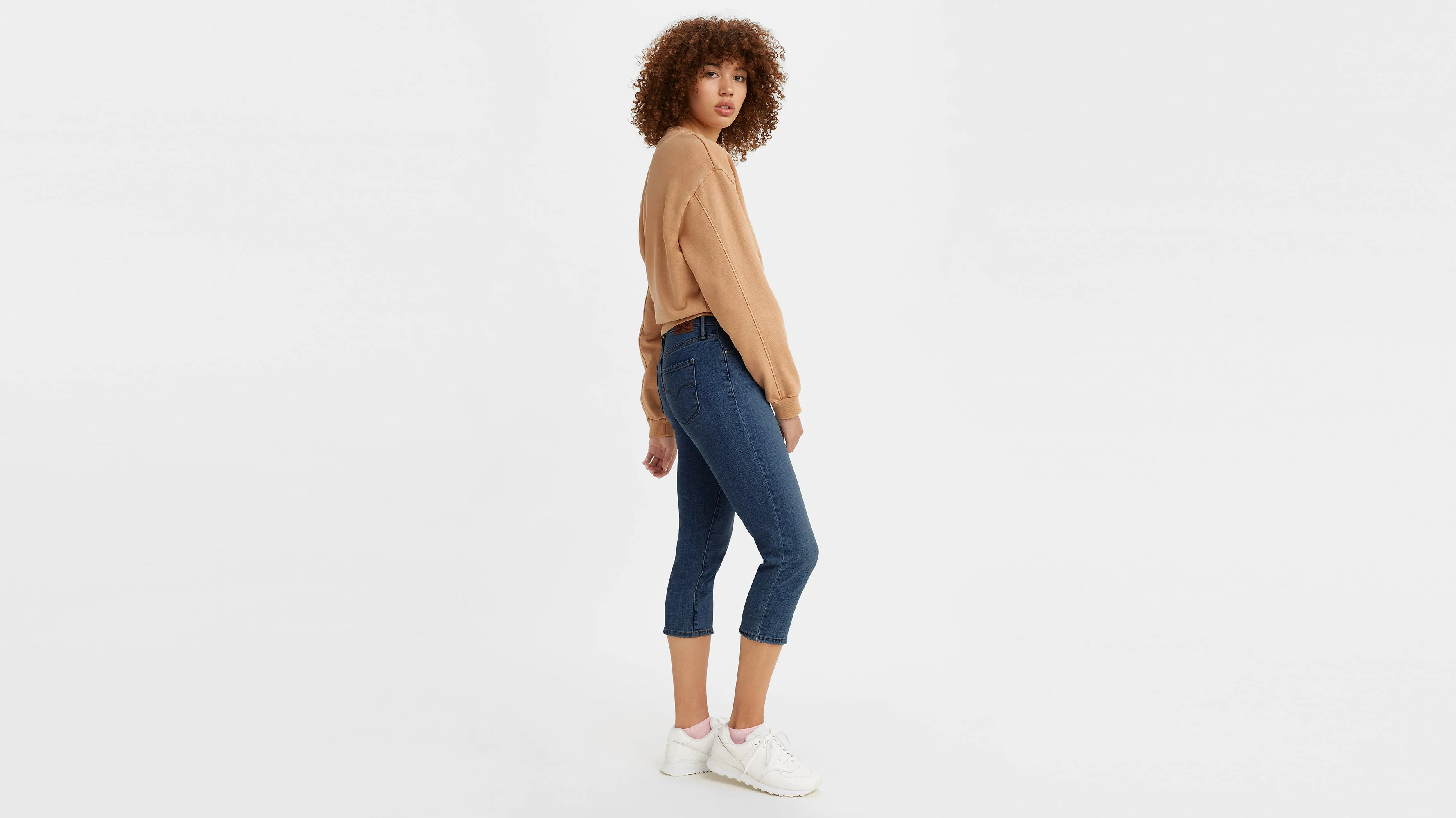 LeviāsĀ® Women's 311 Shaping Skinny Capri Jeans - Image 3