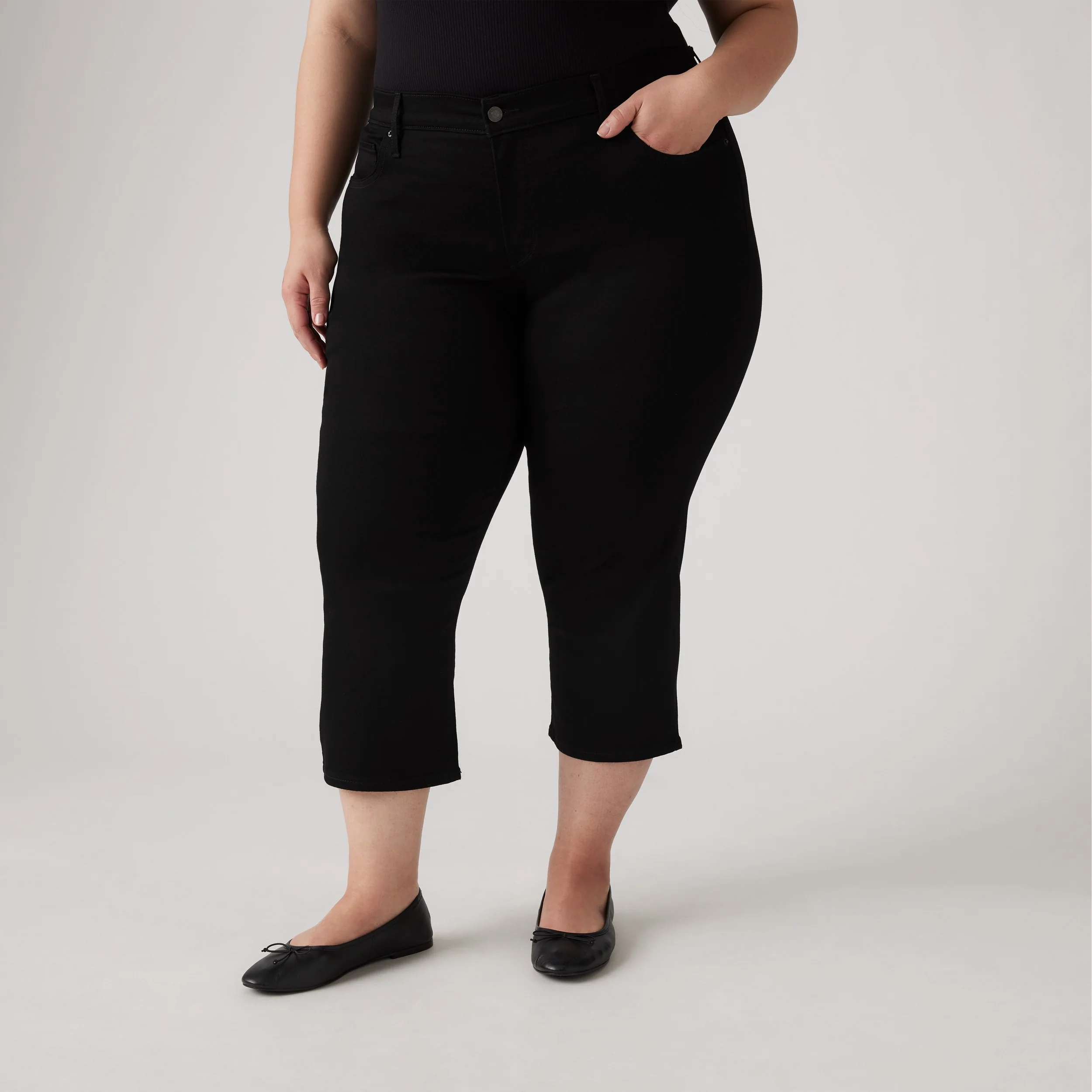 Levi's® Women's 311 Shaping Skinny Capris (Plus Size) - Image 5