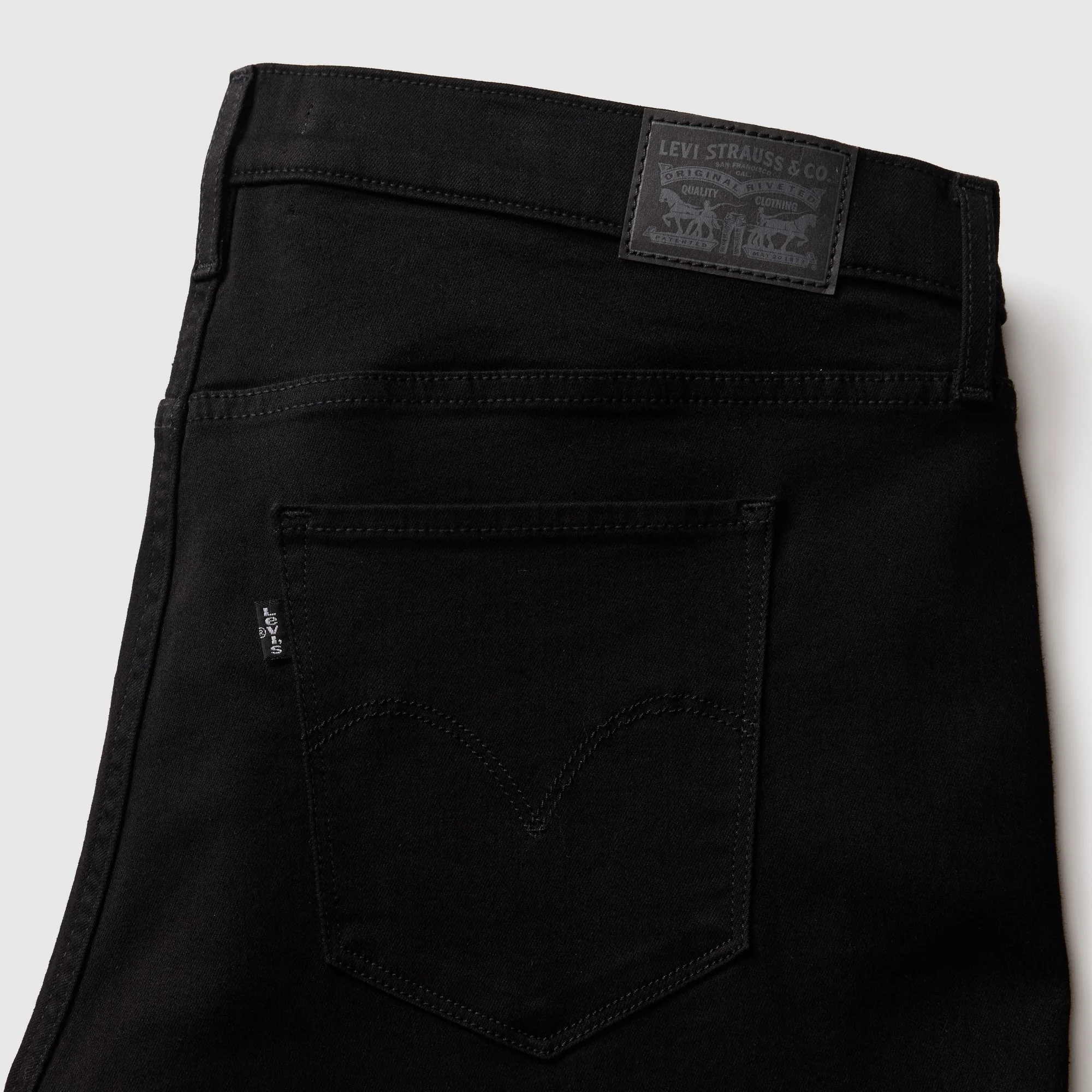 Levi's® Women's 311 Shaping Skinny Capris (Plus Size) - Image 7