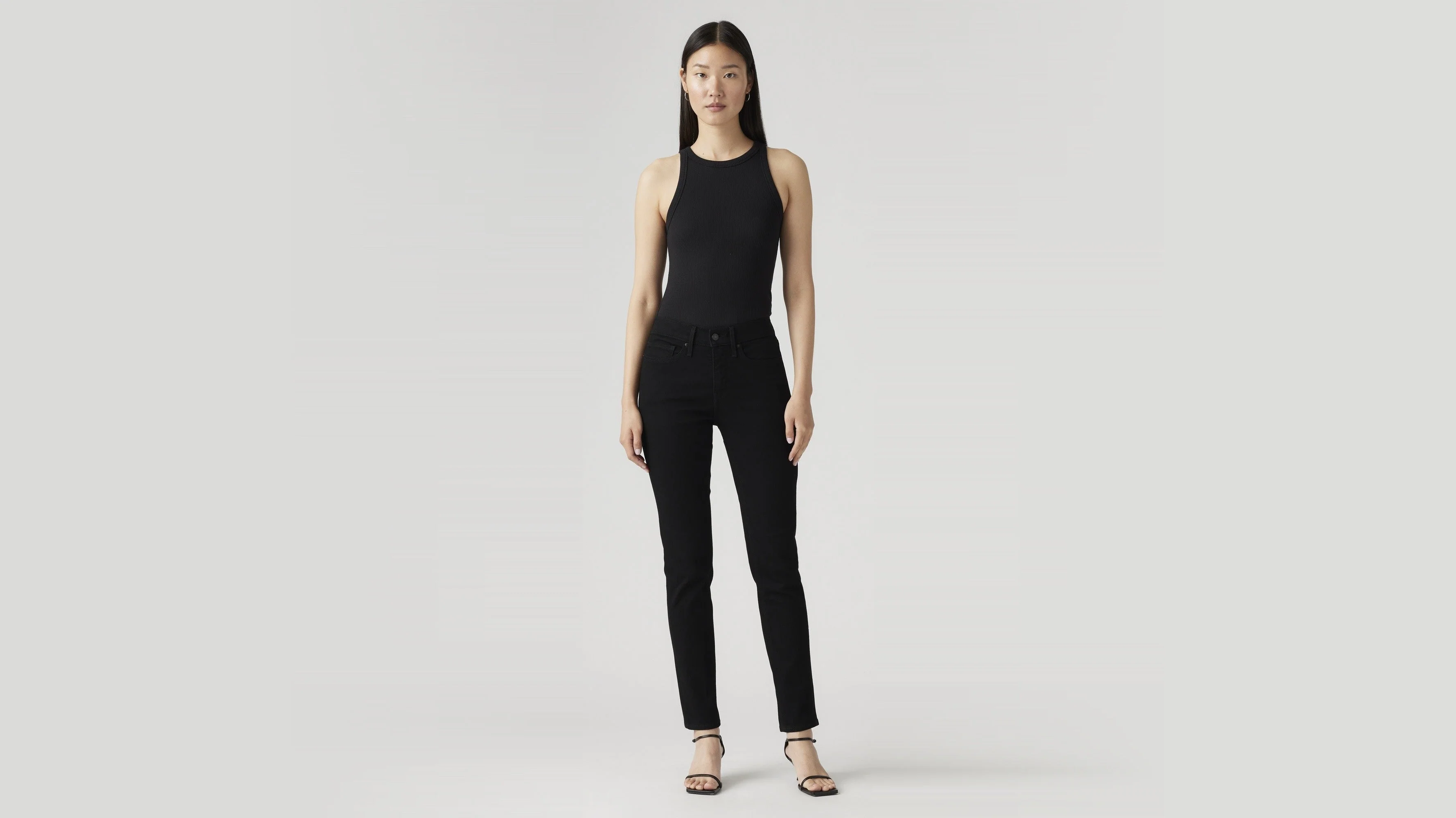 LeviāsĀ® Women's 312 Shaping Slim Jeans - Image 4