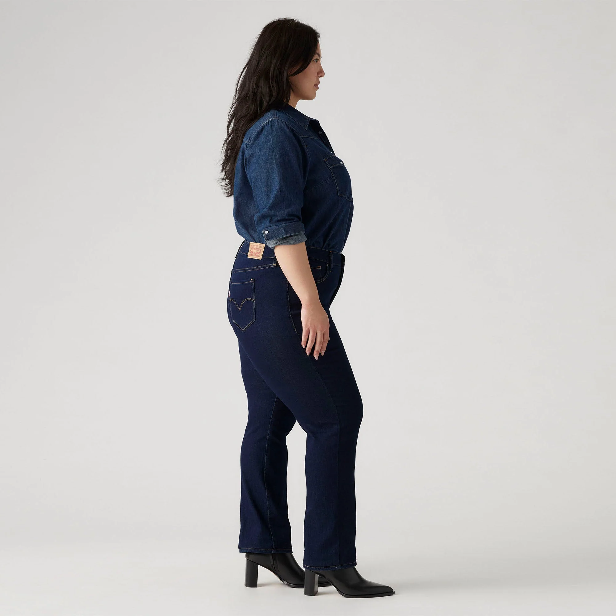 Levi’s® Women's 314 Shaping Straight Jeans (Plus Size) - Image 3