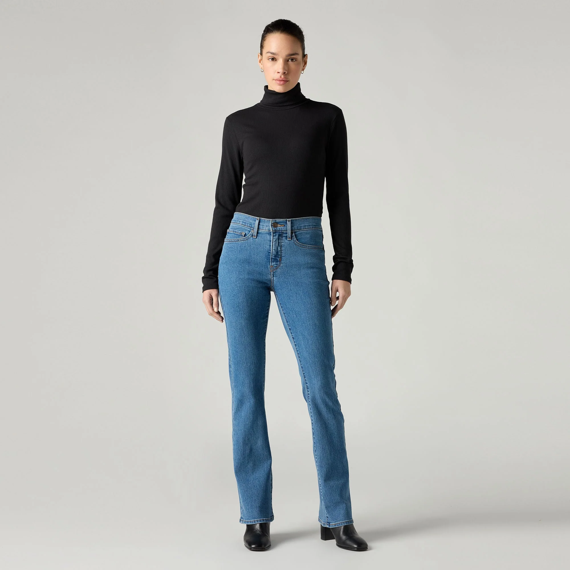 Levi's® Women's 315 Shaping Bootcut Jeans