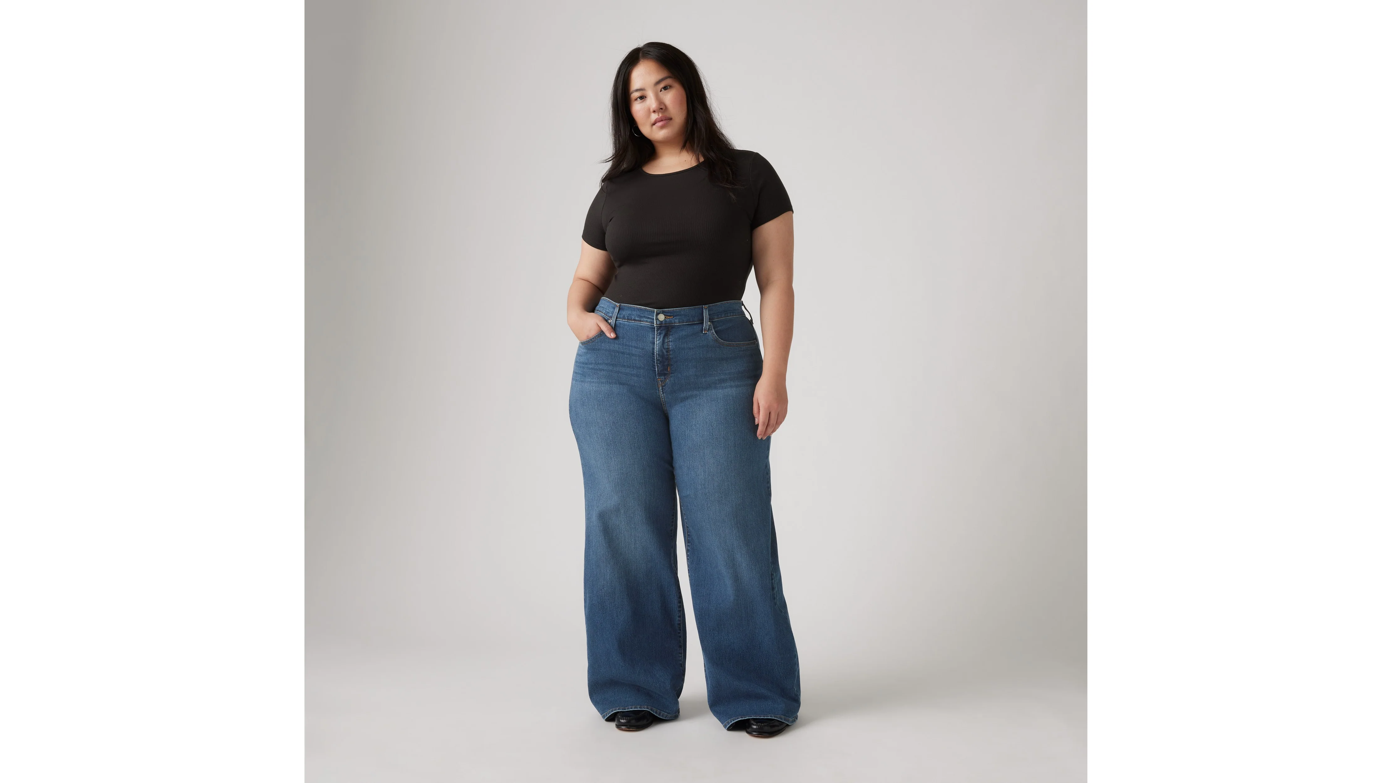 Levi's® Women's 318 Shaping Wide-Leg Jeans (Plus Size) - Image 4