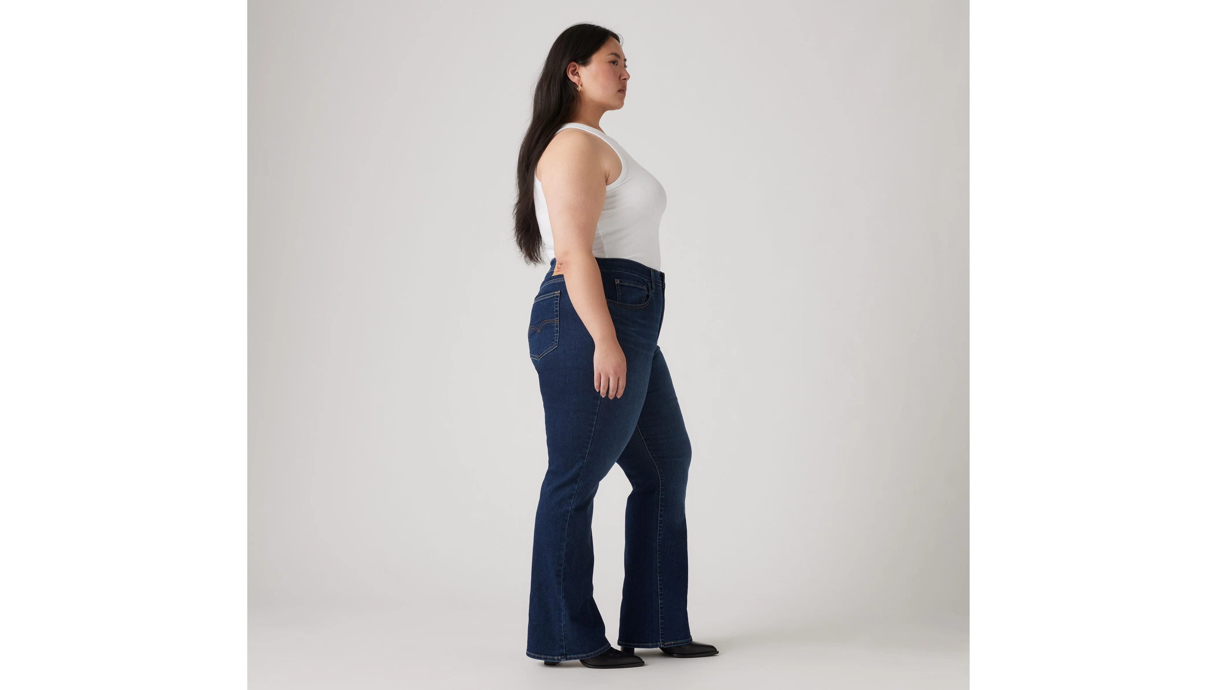 Levi's® Women's 725 High-Rise Bootcut Jeans (Plus Size) - Image 3