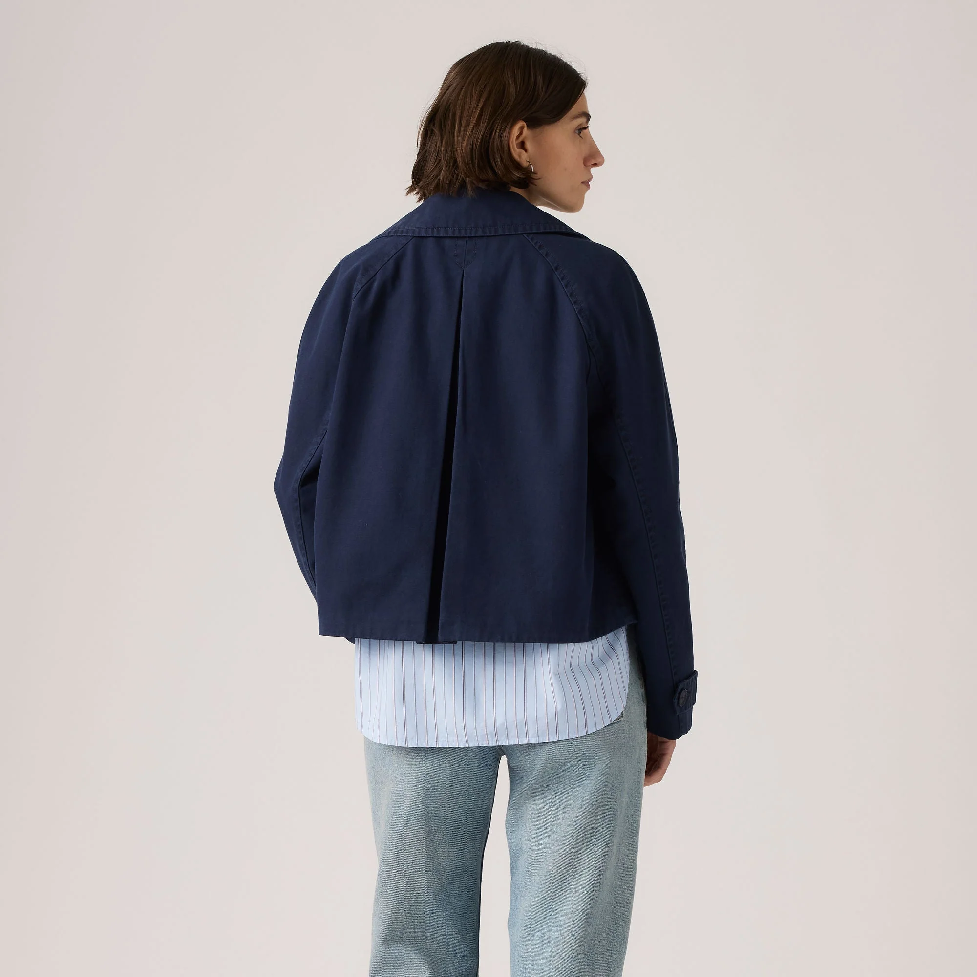 Levi's® Women's Bree Cropped Swing Trench Jacket - Image 2