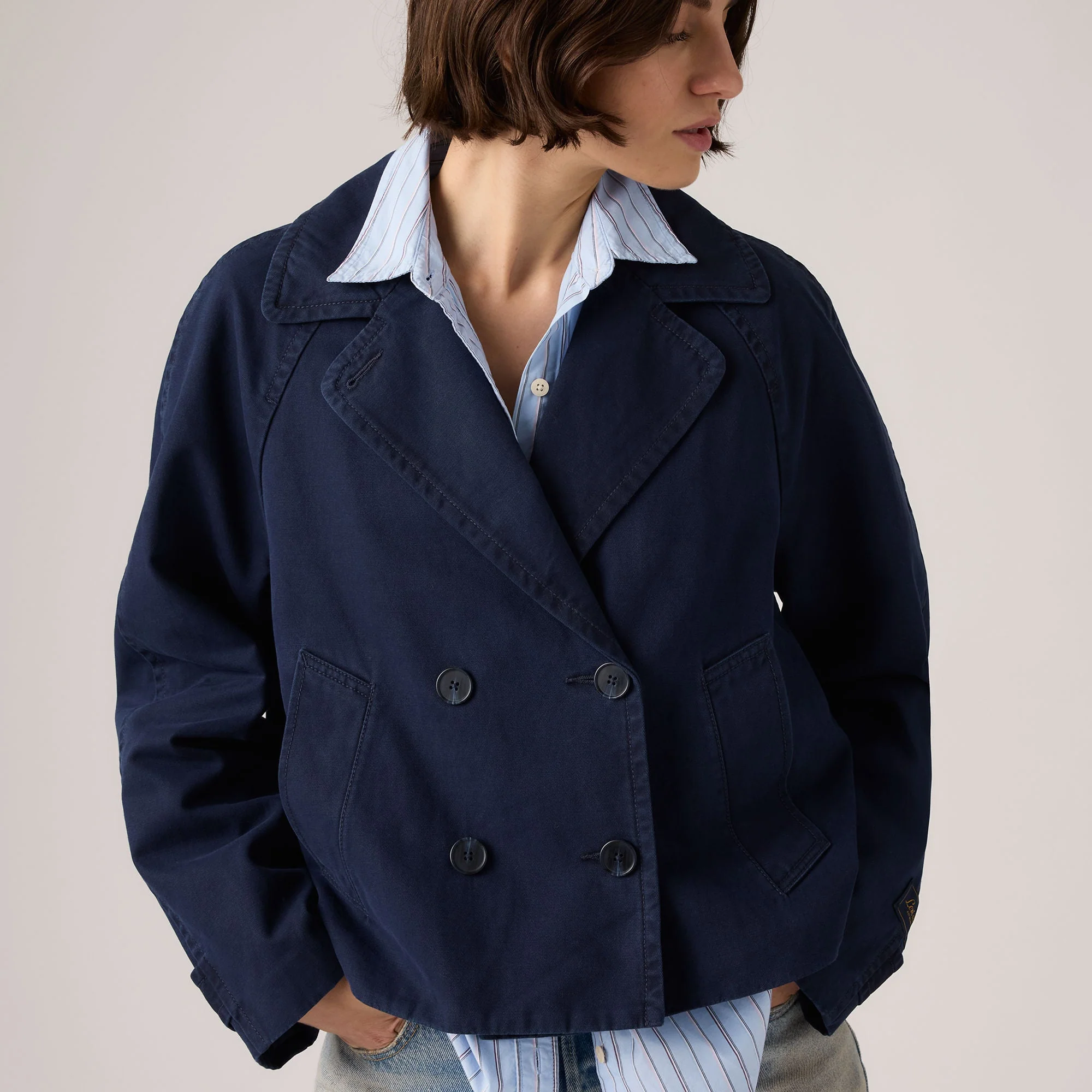 Levi's® Women's Bree Cropped Swing Trench Jacket - Image 4