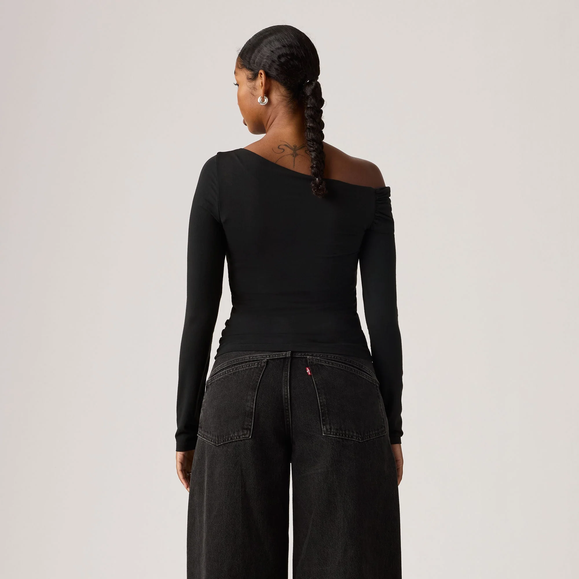 Levi's® Women's Clara Off Shoulder Long-Sleeve Top - Image 2