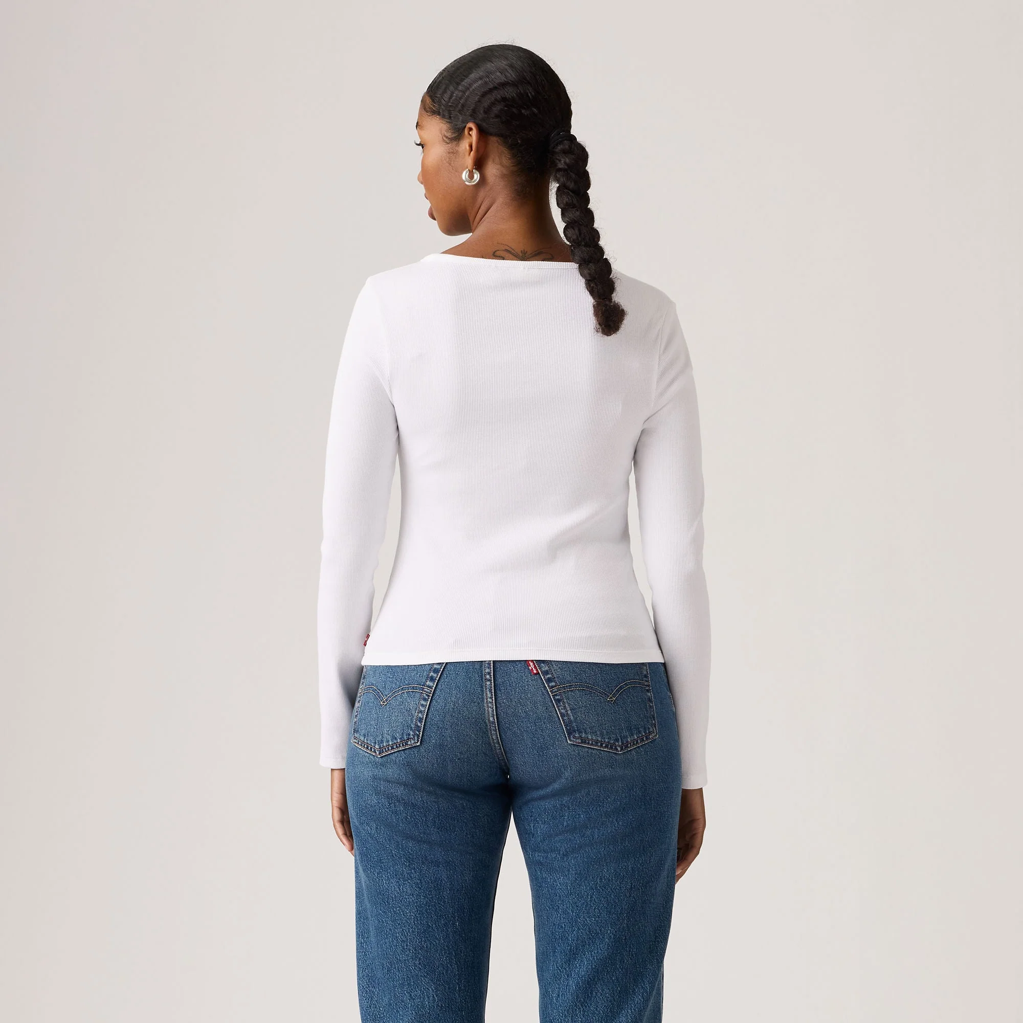 Levi'sĀ® Women's Essential Square Neck Long-Sleeve Tee - Image 2