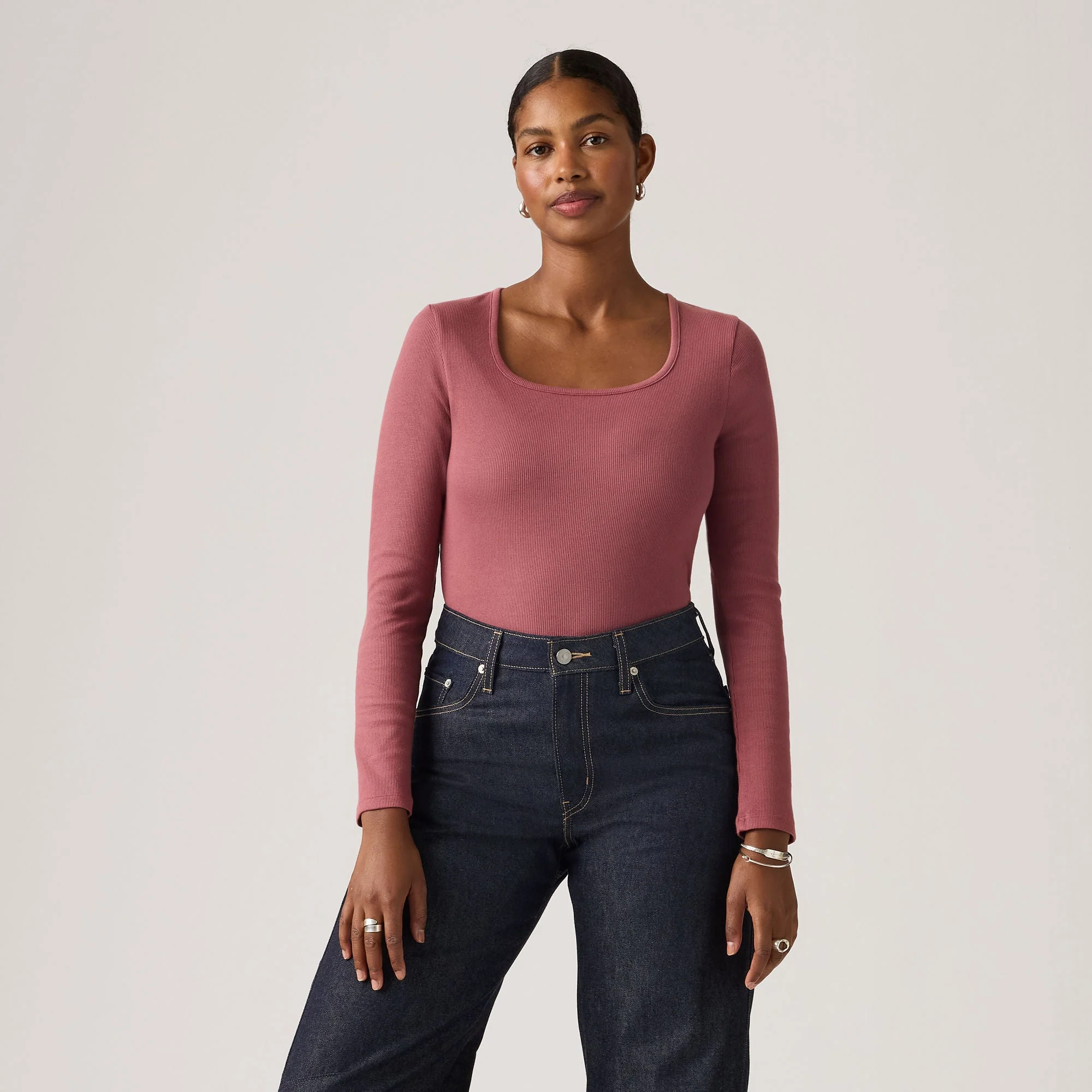 Levi'sĀ® Women's Essential Square Neck Long-Sleeve Tee