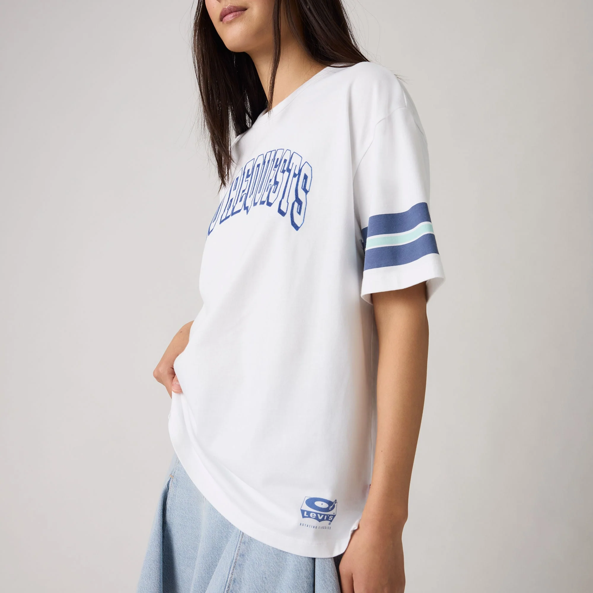 Levi's® Women's Graphic Tabor T-Shirt - Image 4