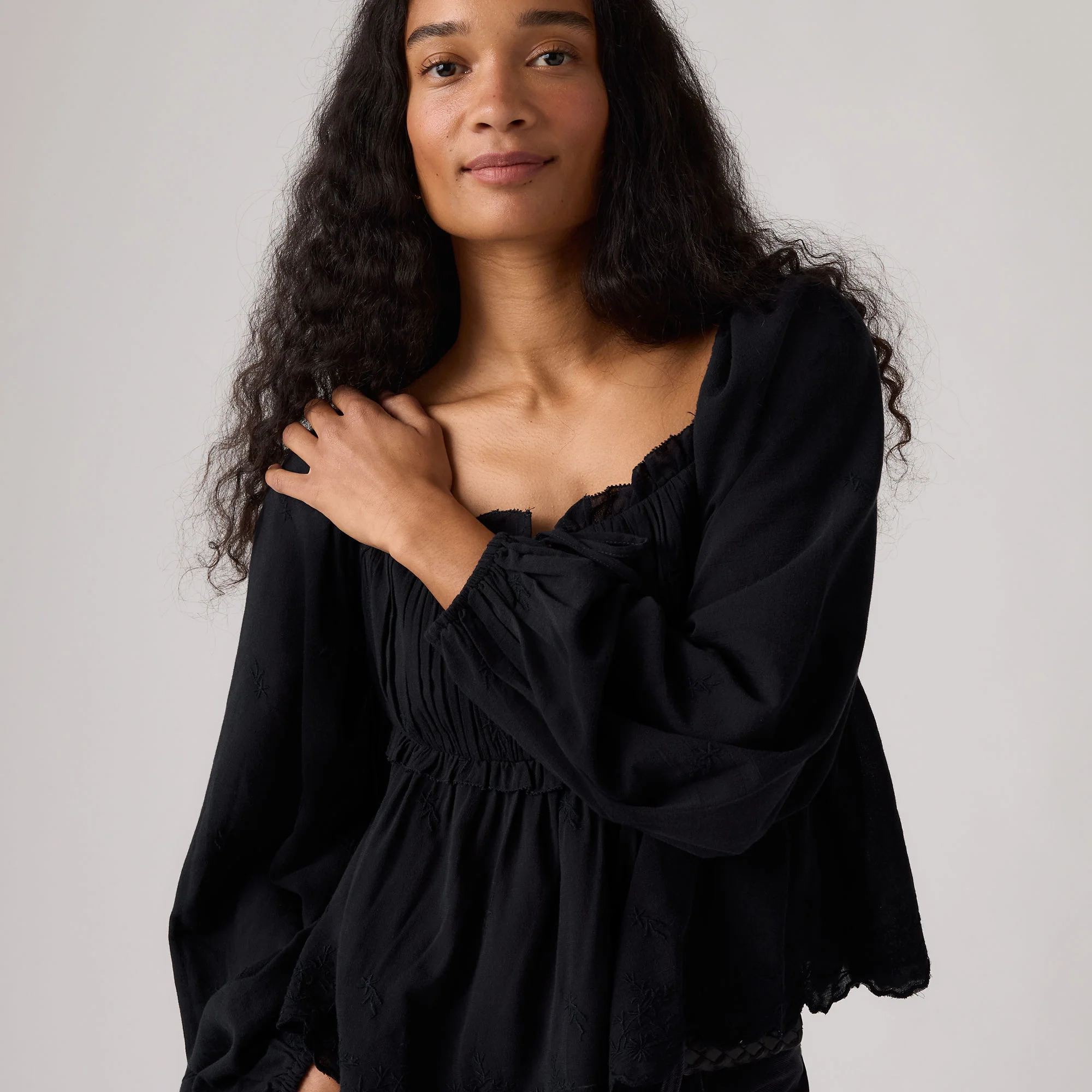 Levi's® Women's Ottie Long-Sleeve Blouse - Image 4
