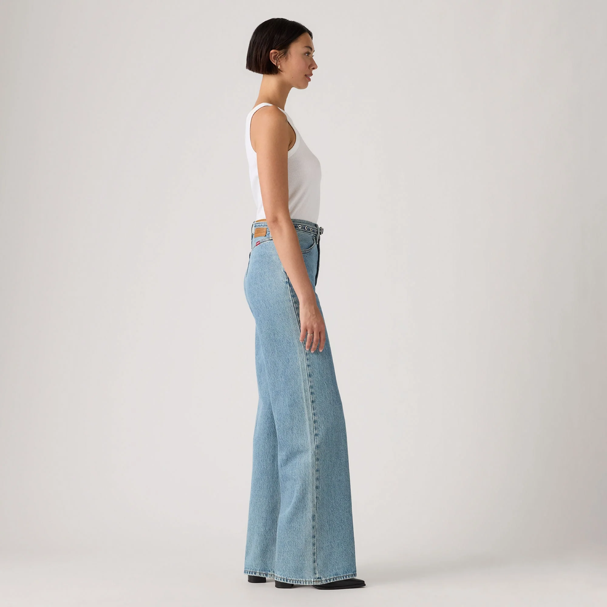 Levi'sĀ® Women's Ribcage Wide-Leg Belted Jeans - Image 3