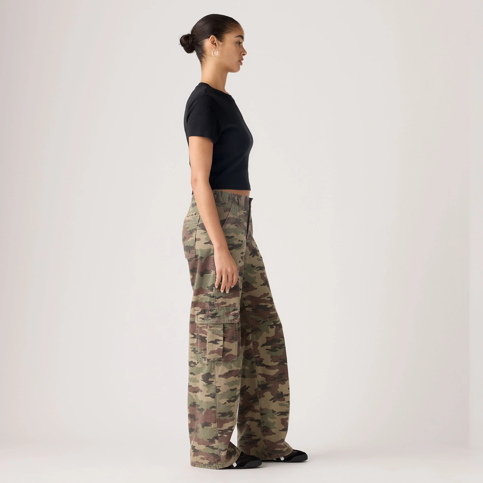 Levi's® Women's Superlow Loose Cargos - Image 3