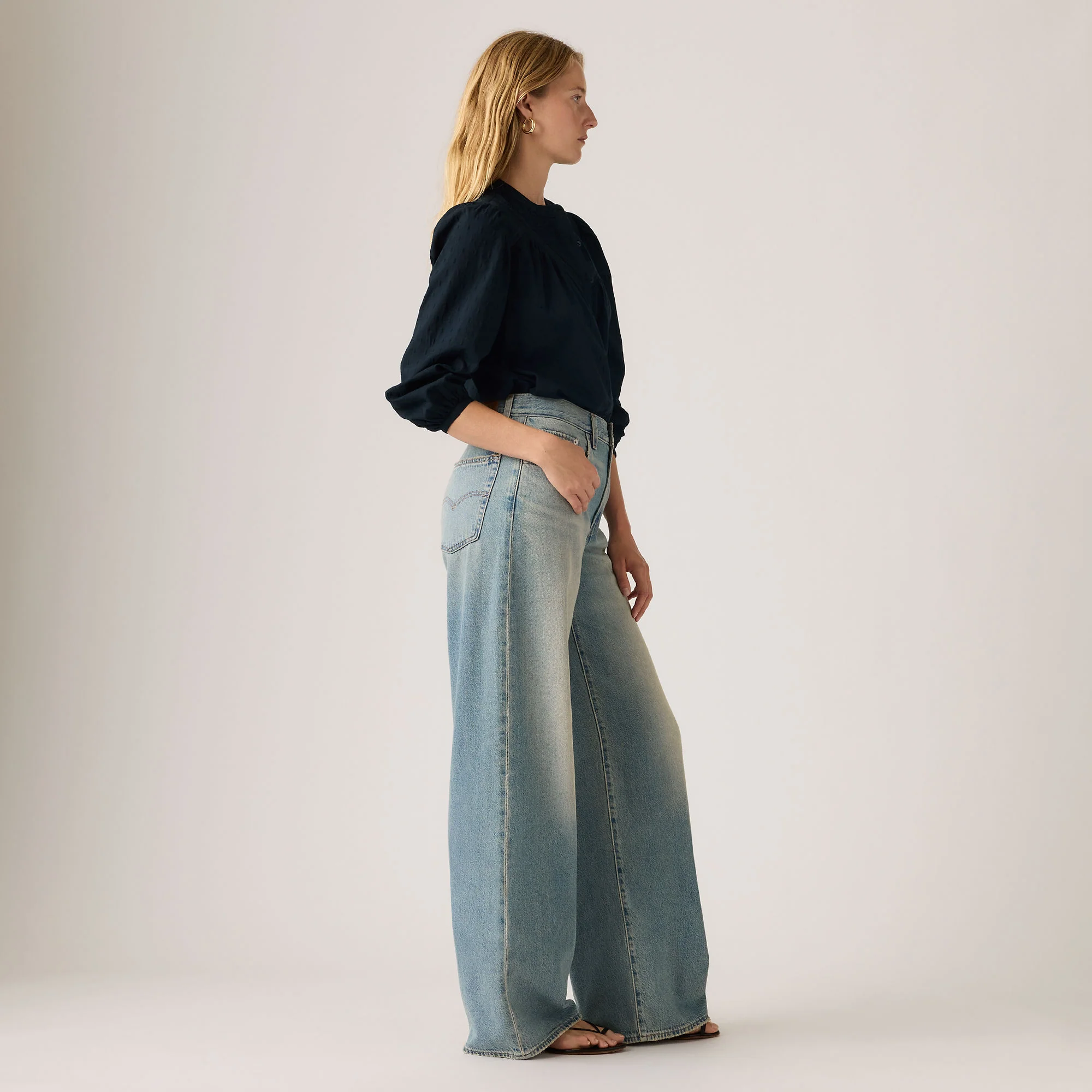 Levi's® Women's XL Straight Jeans - Image 3