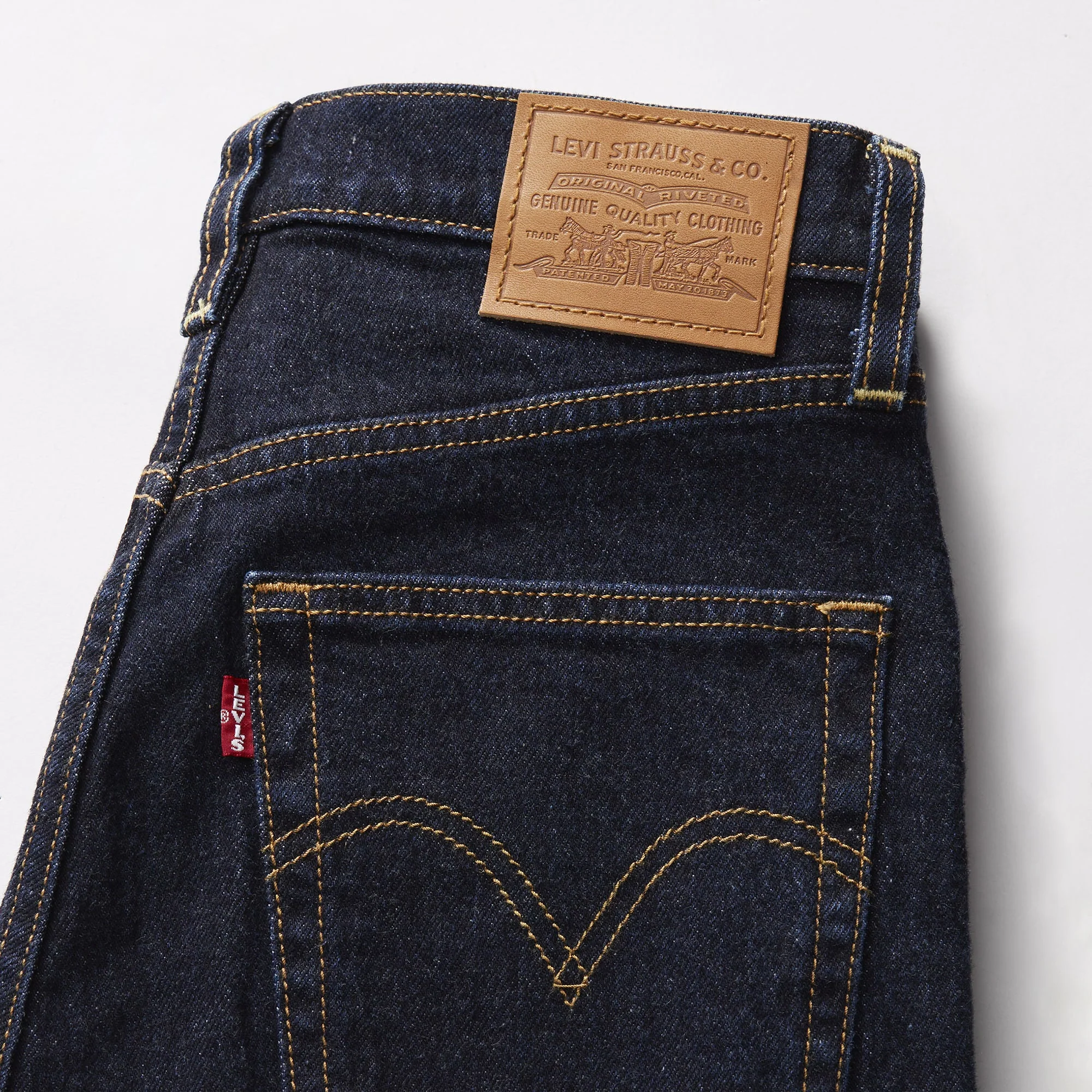 Levi's® Women's Ribcage Full-Length Jeans - Image 7